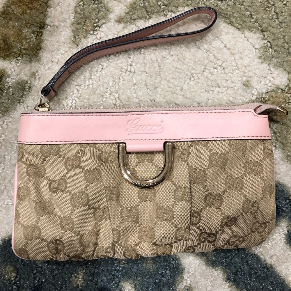 Gucci wristlet